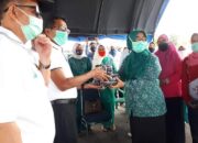 Pemprov bersama TP PKK dan DPP IKAPTK Sumbar Bagikan Ribuan Masker