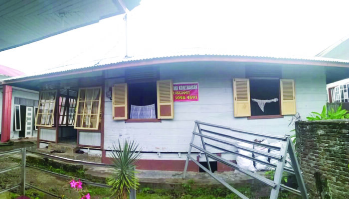Mahasiswa Angkat Barang, Pemilik Kos Kuras Tabungan