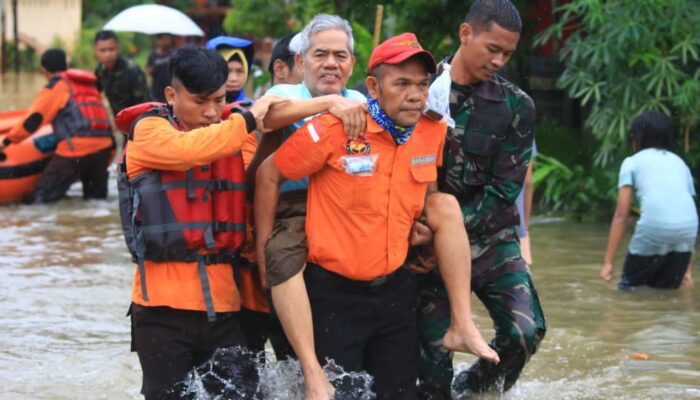 Banjir dan Longsor Terjang Kota Padang, Komplek Jondul Rawang Terparah