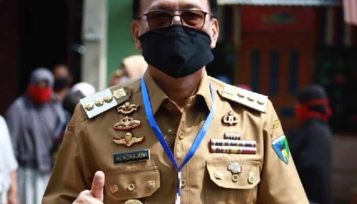 Bupati Hendrajoni Larang Warganya Mengadakan Keramaian