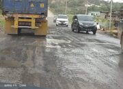 Malam Ditambal Sulam, Paginya Jalan Lintas Sumatera Hancur Lagi