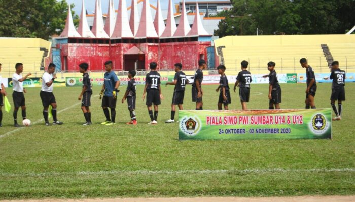 Empat Tim Pastikan Tempat di Semifinal Piala SIWO PWI Sumbar U-14