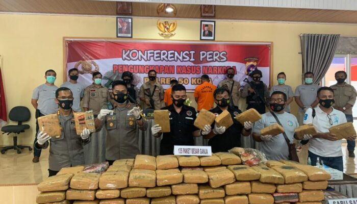 Polres Payakumbuh dan 50 Kota Gagalkan Penyelundupan 135 Kg Ganja Asal Aceh
