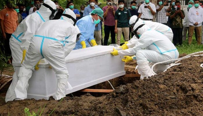 PB IDI Sebut Ratusan Dokter Meninggal Dunia Karena Covid-19