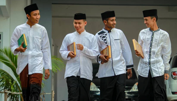 Peringati Hari Santri, Pemda Ingatkan Santri Terapkan Protokol Kesehatan