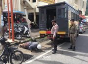 Ketahuan Langgar Perda AKB, 16 Orang Warga Padang Panjang Dijatuhkan Sanksi Bersihkan Fasilitas Umum