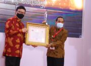 Sijunjung Terima Penghargaan Top 45 Inovasi Layanan Publik