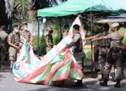 Belasan Lapak PKL Kembali Ditertibkan Satpol PP Padang