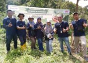 FIFGROUP Cabang Padang 2 Tanam Seribu Bibit Pohon