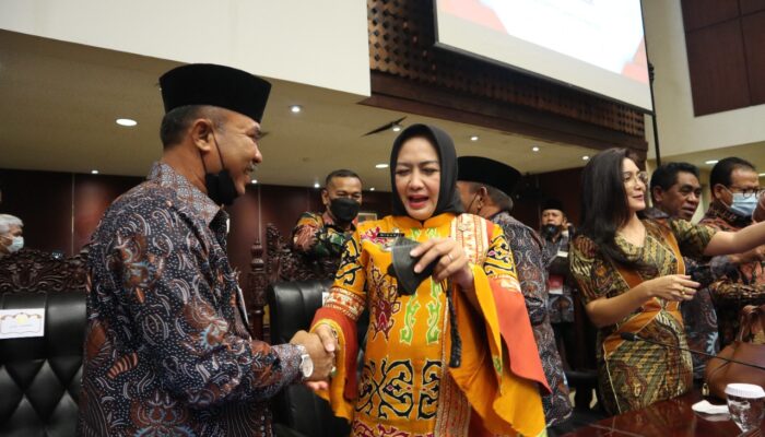 Ketua DPRD Dharmasraya Pariyanto Dilantik jadi Waketum DPN Adkasi 2022-2026