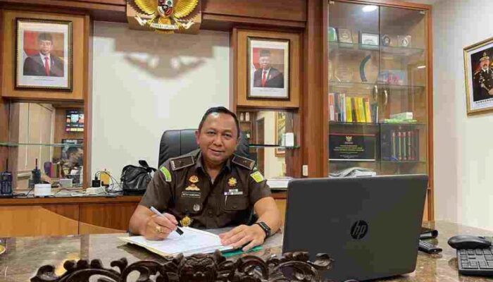 Penyidik Kejagung Periksa Kabiro Hukum Kemendag Jadi Saksi pada Kasus Impor Baja 2016-2021
