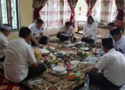 Bupati Sutan Riska Halalbihalal ke Kediaman Sekda