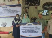 Program Kemaslahatan, Lisda Hendrajoni Serahkan Bantuan Pembangunan Gedung TK dan Kandang Sapi di Pessel