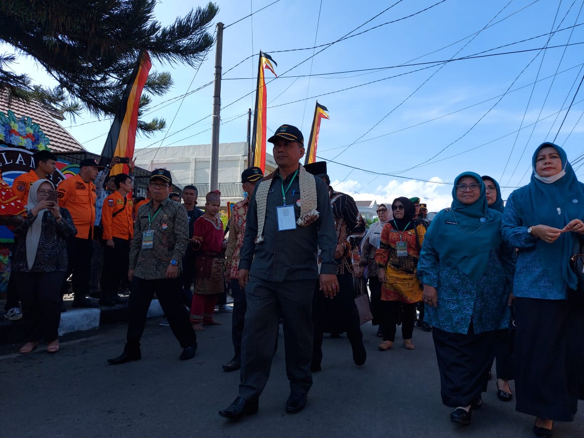 Tim Penilai Kelurahan Berprestasi Sumbar Tahun 2022 Lakukan Verifikasi Lapangan di Kelurahan Kubu Gulai Bancah