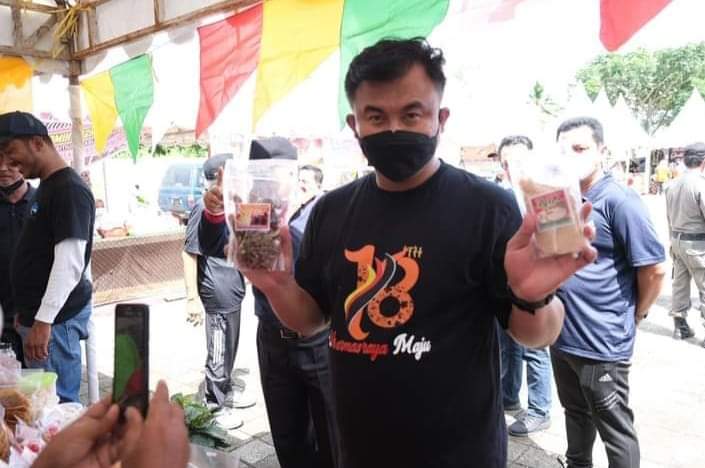 Bupati Dharmasraya Sutan Riska : Momentum Promosi Produk UMKM kepada Perantau