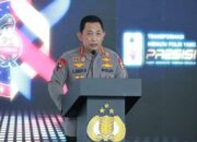 Tangis Haru Kapolri di Hoegeng Awards 2022