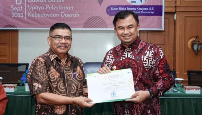 Jadi Pemateri di Unand, Sutan Riska Jelaskan Strategi Pelestarian Kebudayaan