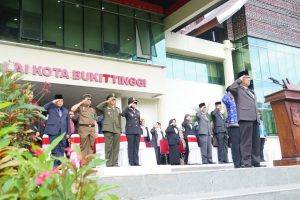 Wawako Bukittinggi Marfendi Irup Peringatan Hari Sumpah Pemuda Tahun 2022