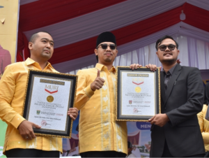 Sajian 5.110 Gelas Teh Talua, Bukittinggi Pecahkan Rekor MURI