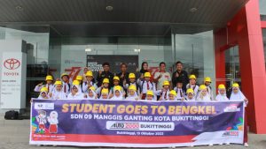 Student Goes to Bengkel, SDN 09 Manggis Ganting Bukittinggi Kunjungi Auto 2000 Bukittinggi