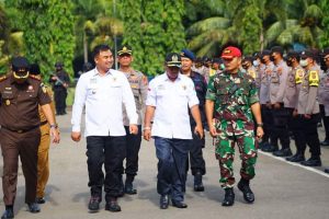 Sutan Riska Pimpin Apel Gelar Pasukan Pengamanan Pilwana Serentak di 43 Nagari se-Dharmasraya