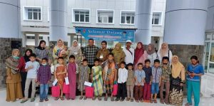 Puluhan Anak Ikuti Sunatan Massal Gratis di Bukittinggi