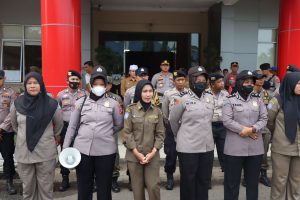 Kapolres Dharmasraya Pimpin Pengamanan Unjuk Rasa Damai Masyarakat Nagari IV Koto Pulau Punjung