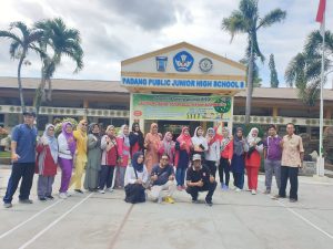 IKA SMP 8 Padang Angkatan 93 Gelar Ghatering dan Penanaman Pohon