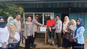 Pemkab dan Polres Dharmasraya Salurkan Bantuan Penanggulangan Stunting