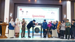 Pemko Bukittinggi Launching UHC Kepesertaan JKN KIS