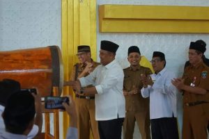 Bupati Buka Pesantren Kolaborasi se-Kabupaten Dharmasraya di Masjid Agung