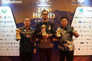 Pemko Bukittinggi Raih Penghargaan Top BUMD Awards 2023