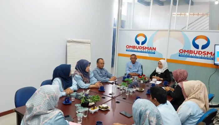 Tingkatkan Kualitas Pelayanan, DPMPTSP Naker Kabupaten Solok Minta Masukan dari Ombudsman RI