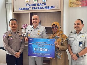 Jasa Raharja Sumbar, Berikan Bantuan Pengadaan Pojok Baca di Samsat Payakumbuh