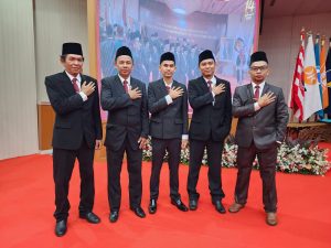 Dilantik Ketua KPU RI, Lima Komisioner KPU Bukittinggi Wajah Baru