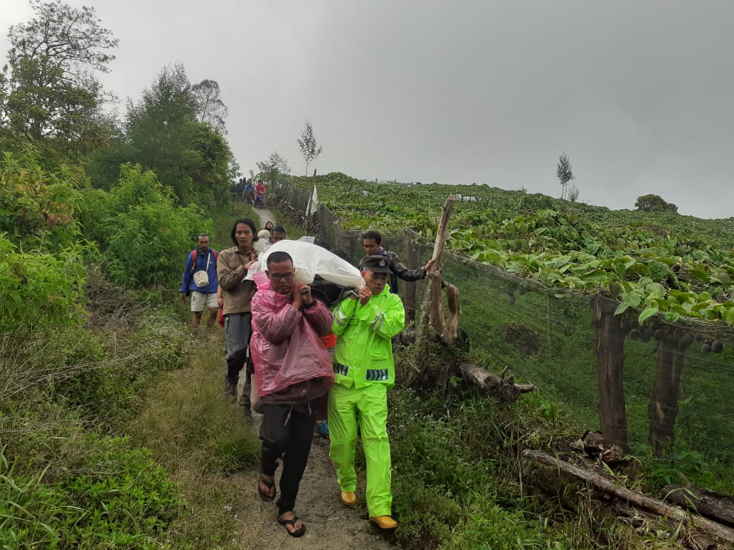 pendaki gunung talang tewas