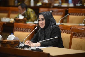 Mahasiswa Tak Lagi Wajib Skripsi, Ini Kata Lisda Hendrajoni