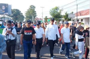 Wako Erman Safar Lepas Jalan Sehat HUT PMI ke 78