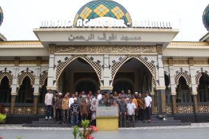 Tingkatkan Management Pengelolaan Masjid, Pengurus Masjid Tablighiyah Garegeh Study Komperatif ke Pekanbaru