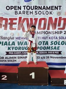 Aykio Atlit Taekwondo Polresta Bukittinggi, Raih Mendali Emas Open Tournament Bareh Solok