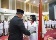 Sutan Riska Kukuhkan Paskibraka Dharmasraya