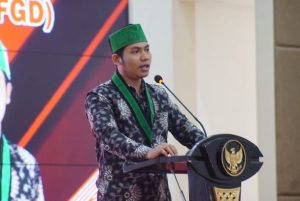 SUTAN RISKA BUKA LOMBA PIDATO KEBANGSAAN YANG DIGELAR HMI DHARMASRAYA