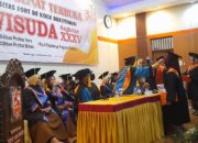 Universitas Fort De Kock Luluskan Wisudawati Yang Kompeten