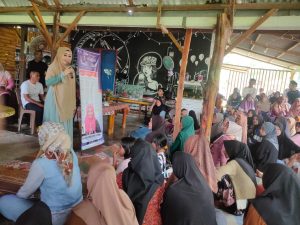 Berkunjung ke Nagari Amping Parak Pessel, Lisda Hendrajoni Sebut Program PIP Tetap Berlanjut