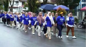 Pemko Bukittinggi Gelar Jalan Santai Bersama Kader Pendamping Ibu Hamil
