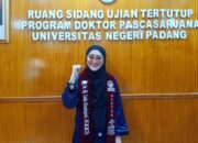 Sah, Lisda Hendrajoni Sandang Gelar Doktor dari Universitas Negeri Padang