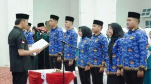 Wako Serahkan SK PNS dan CPNS di Lingkungan Pemerintah Kota Bukittinggi
