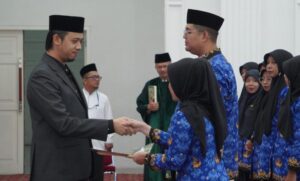 Wali Kota Bukittinggi Lantik PPPK Guru dan Tenaga Kesehatan