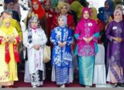 Wali Kota Bukittinggi Buka Lomba Fashion Show Memperingati Hari Kebaya Nasional