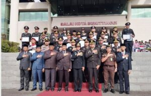 Wawako Bukittinggi Hadiri Upacara Peringatan HUT Bhayangkara Ke 78